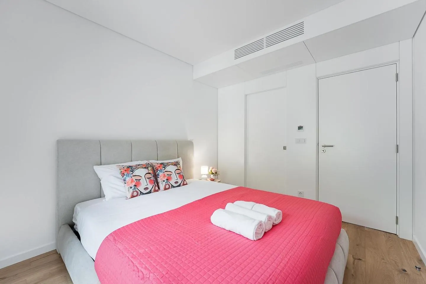 Guestready - Majestic Riverside Terrace In Coimbra Apartamento