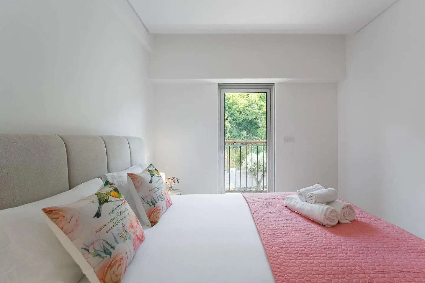 Guestready - Majestic Riverside Terrace In Coimbra Apartamento