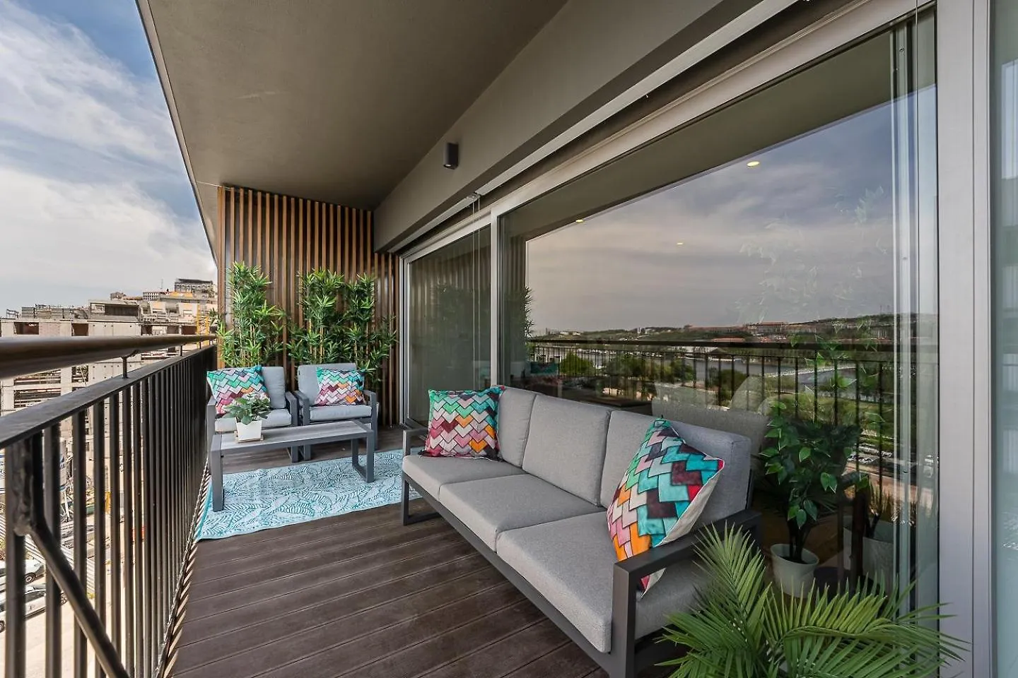 Guestready - Majestic Riverside Terrace In Coimbra Apartamento